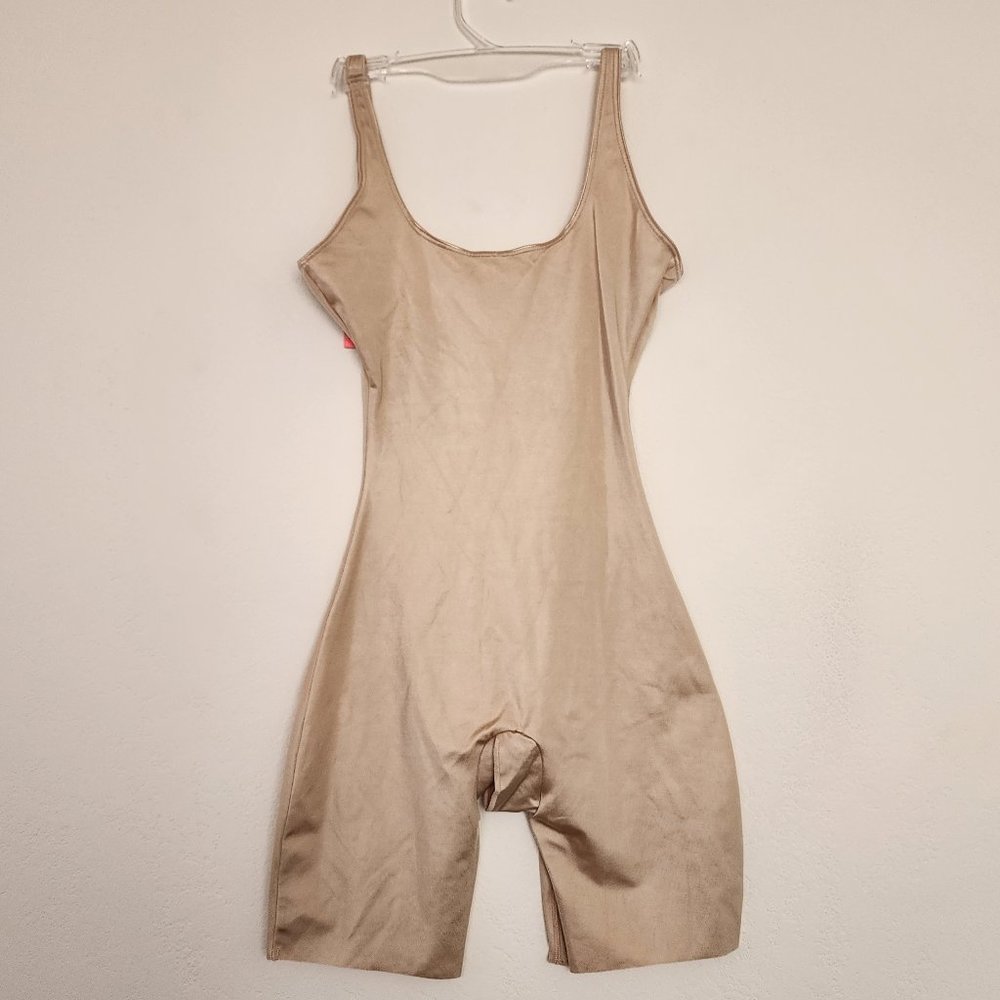 SPANX Slimplicity EssentialsOpeb Bust Suit